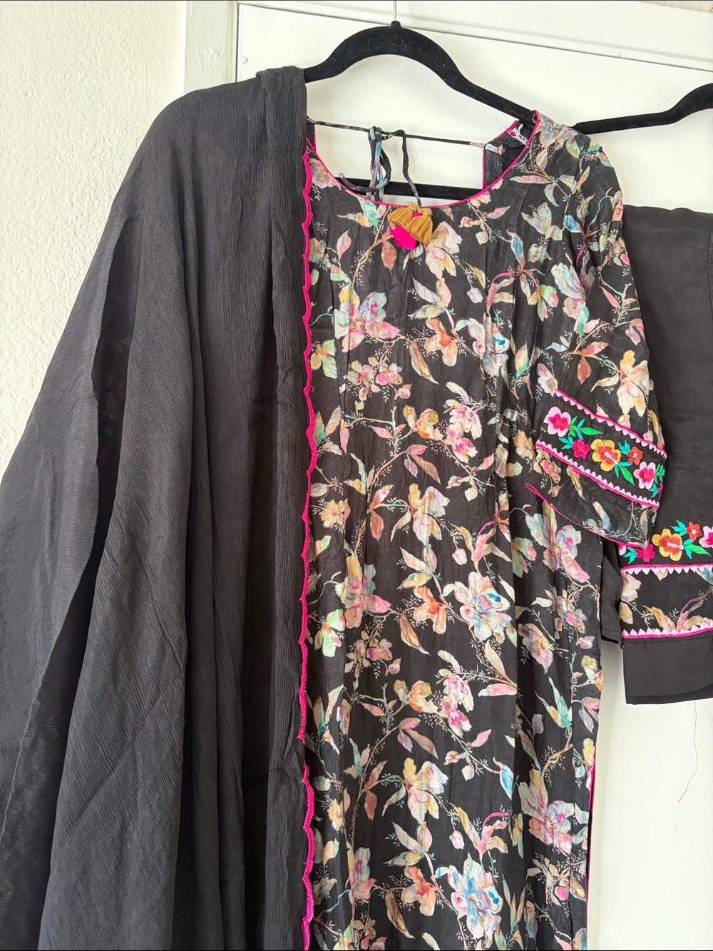 Women's Black Floral  Pants Set with Pink Embroidered Trim Indian suit